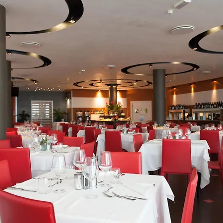 호텔 Adlon 4*
