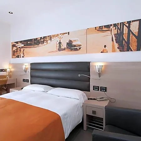 Отель Adlon 4*