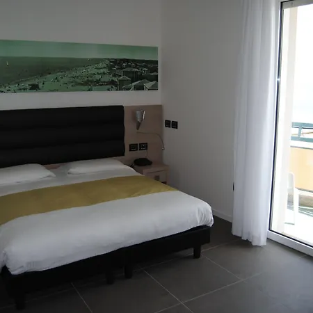 Adlon 4*